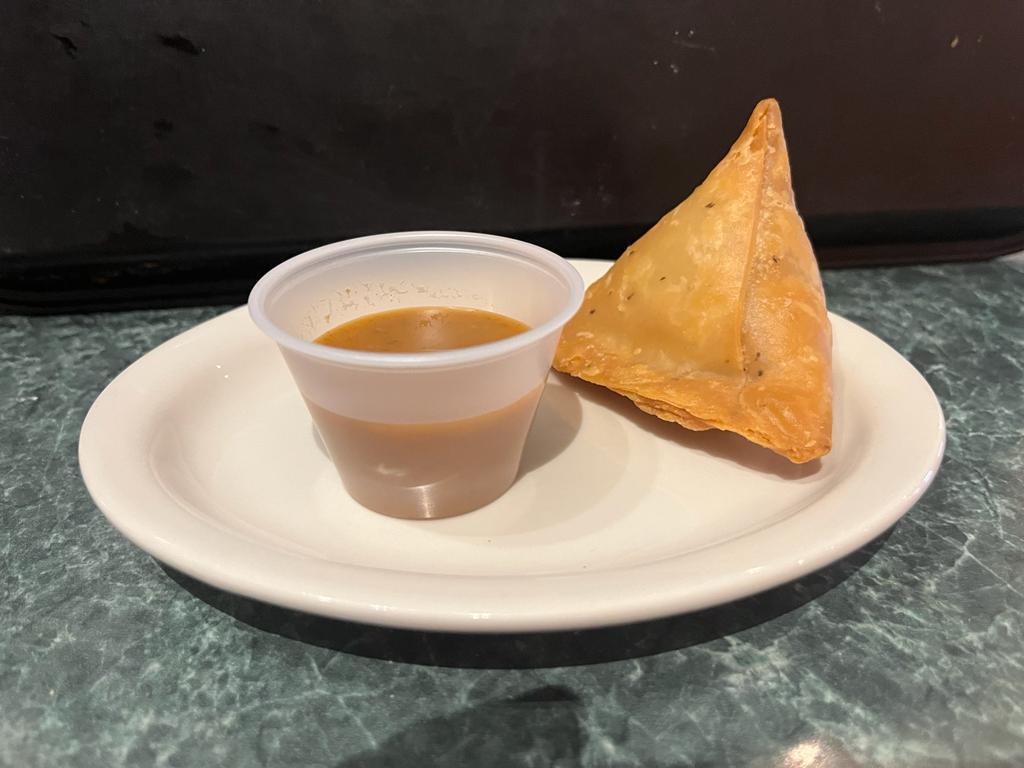  Vegetable Samosa 